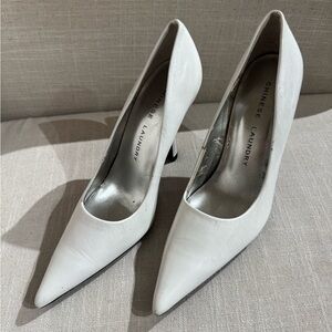 Chinese Laundry White Pointed Pumps